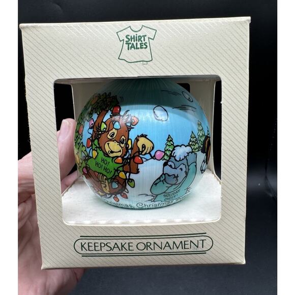 1980 Hallmark SHIRT TAILS Satin Ball Ornament Christmas Winter -Ball 2 - Picture 1 of 6